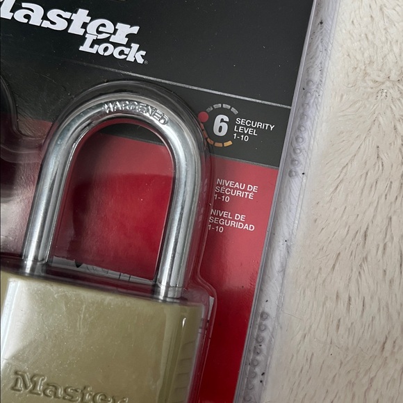 NWT Master Lock Pad Locks - Picture 3 of 4
